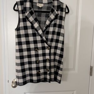 Black and White Plaid Sleeveless Vest